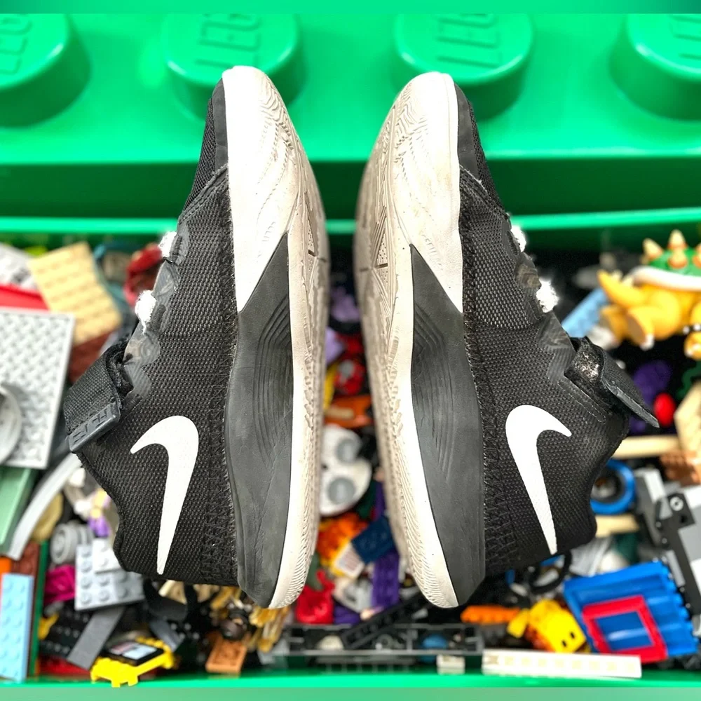NIKE Kids Basketball Casual Sports Sneakers Shoes Boy Black White size 2Y